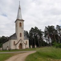 Varbla kirik
